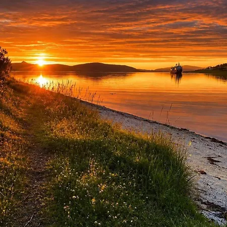 In Senja Апартаменты *